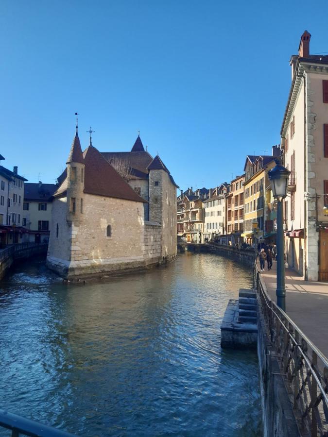 Le 3 De Coeur Annecy Apartment ภายนอก รูปภาพ